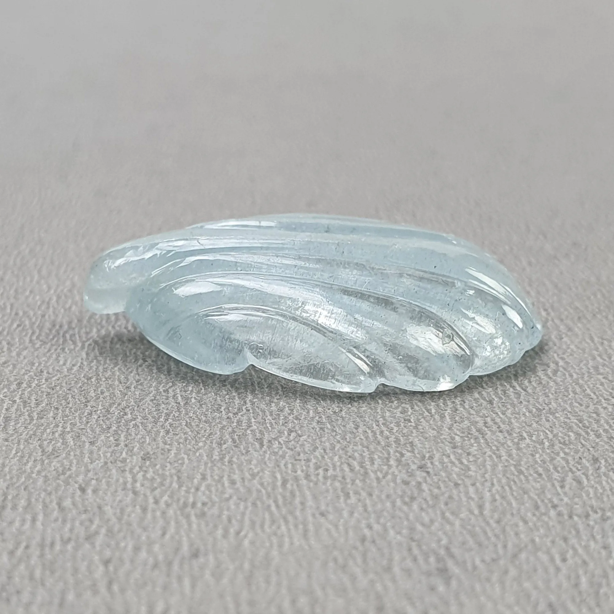 BLUE AQUAMARINE Gemstone Carving  : 21.90cts Natural Untreated Aqua Hand Carved Sea Shell 33*23mm (With Video)