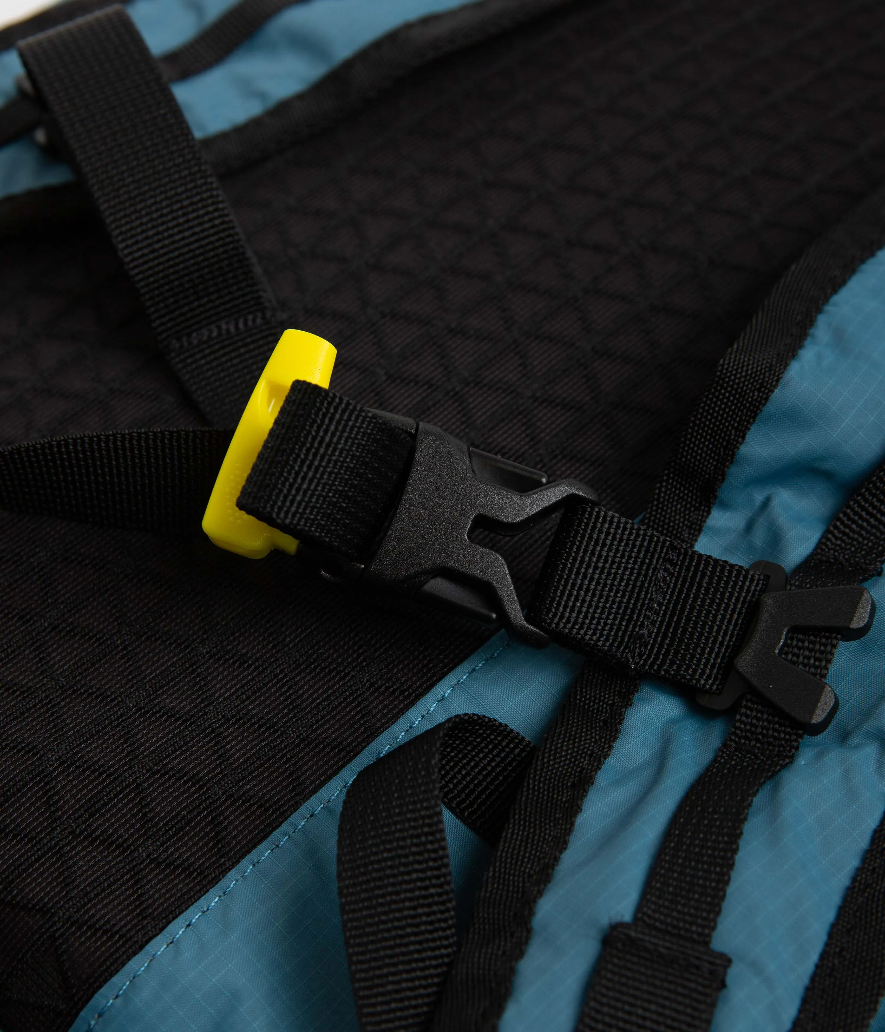 Cayl Cho Pee Bag - Blue