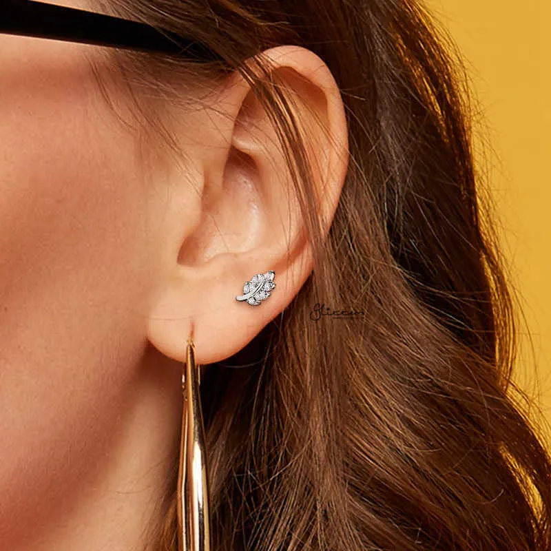 C.Z Paved Leaf Top on Internally Threaded Flat Back Stud - Gold