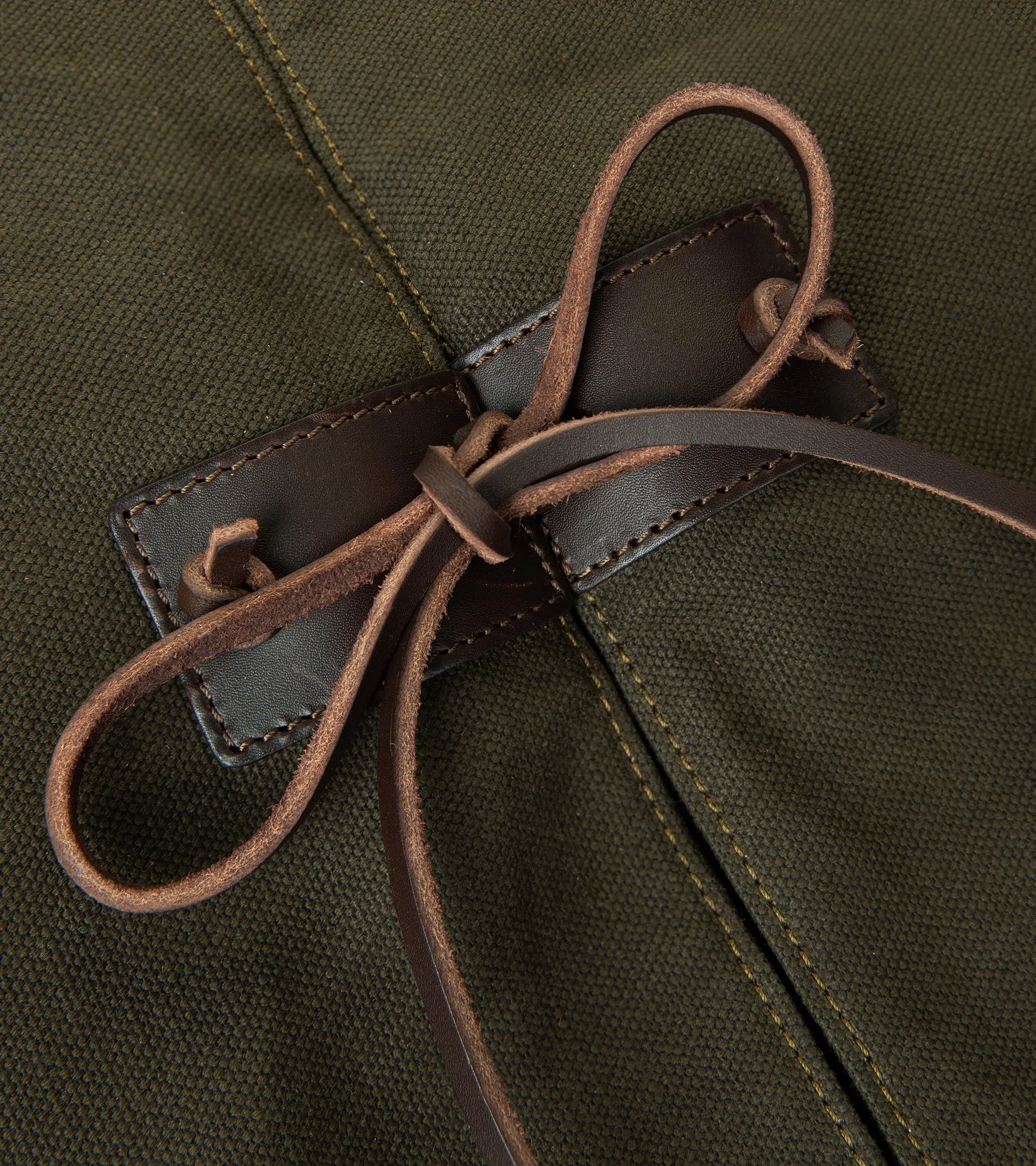 Felisi Canvas P3 Boston Bag: Olive