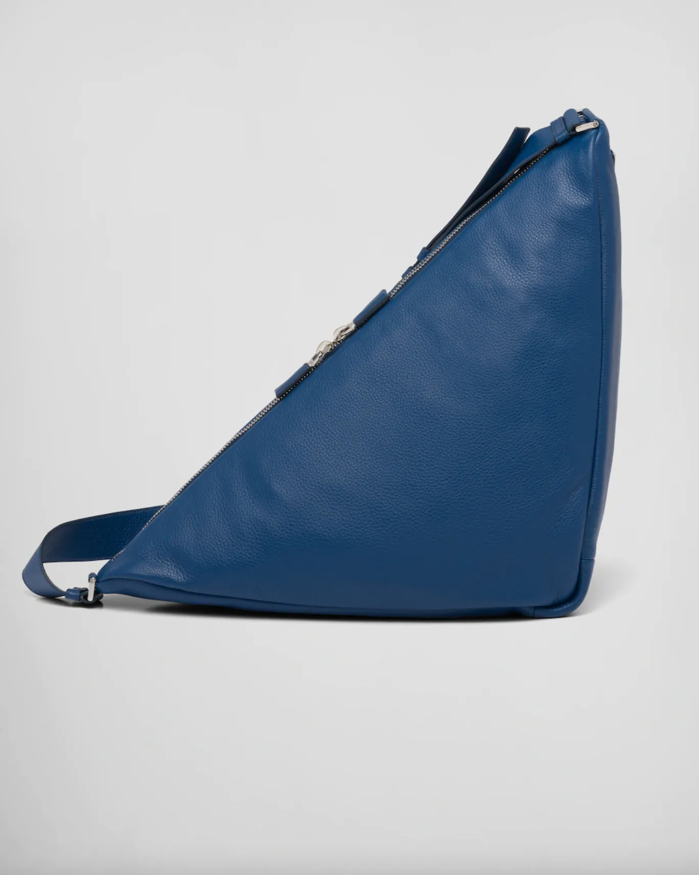 LEATHER TRIANGLE SHOULDER BAG LARGE - BLUETTE