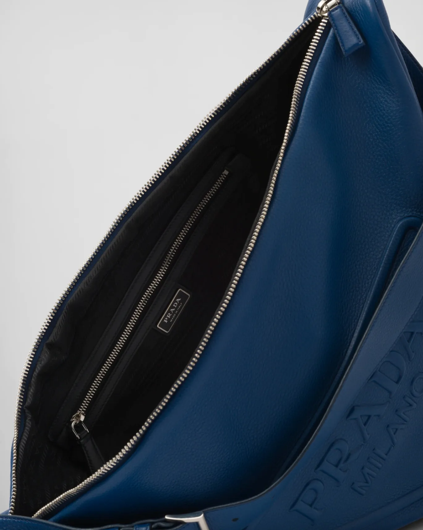 LEATHER TRIANGLE SHOULDER BAG LARGE - BLUETTE