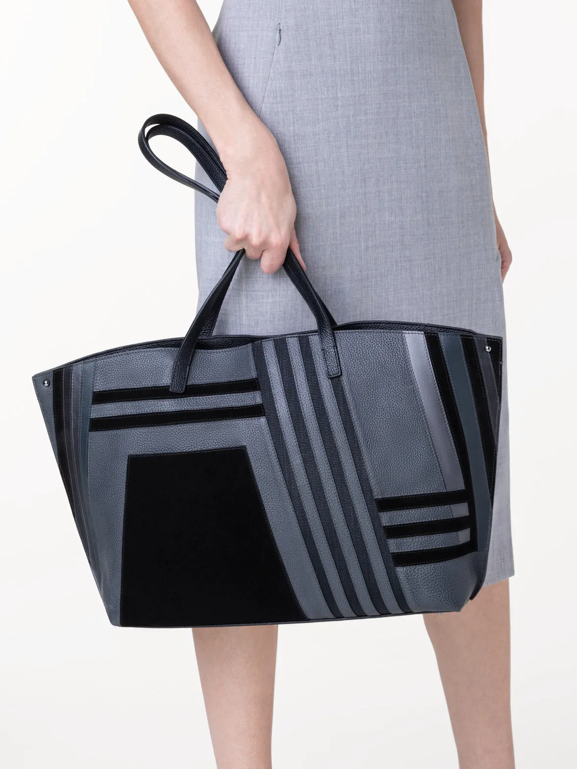 Medium Ai Schultertasche aus Leder mit Zick-Zack-Trapez Patchwork