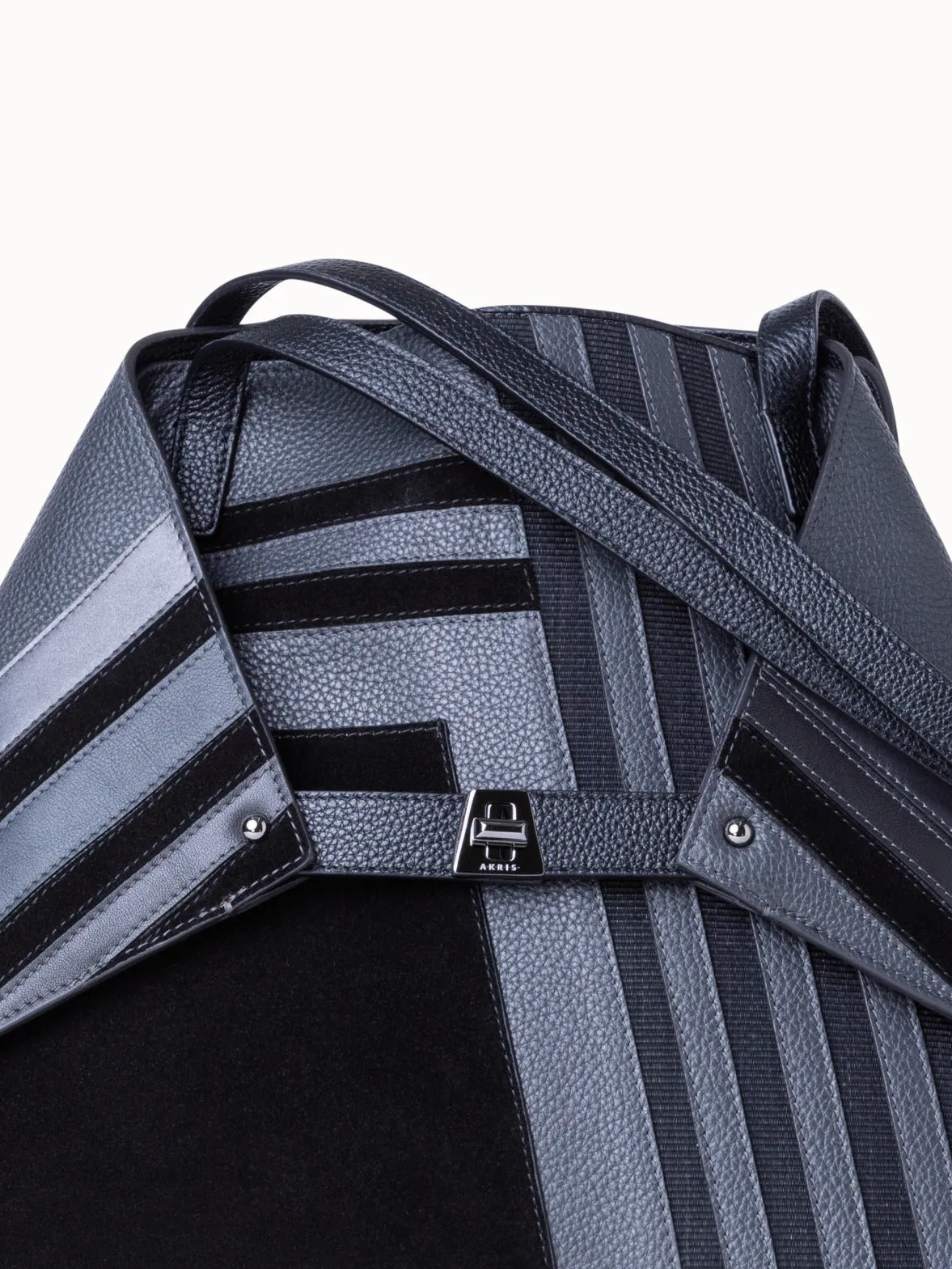 Medium Ai Schultertasche aus Leder mit Zick-Zack-Trapez Patchwork