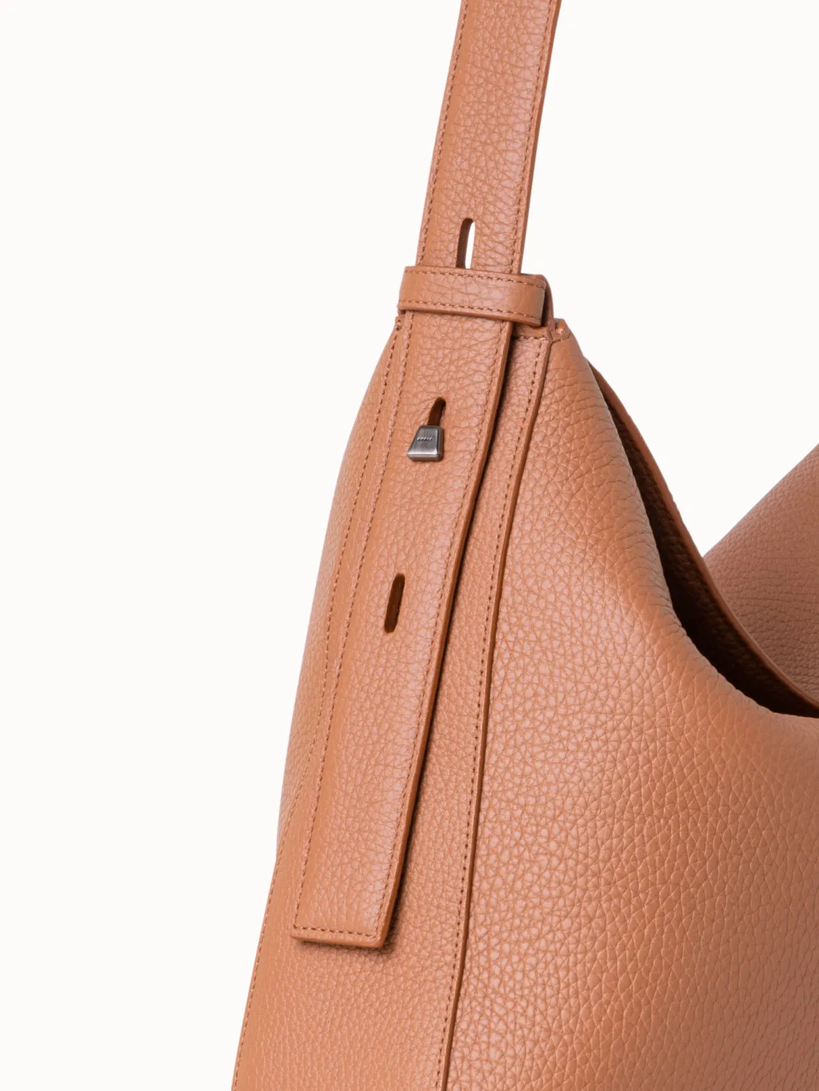 Medium Anna Hobo-Tasche aus Leder
