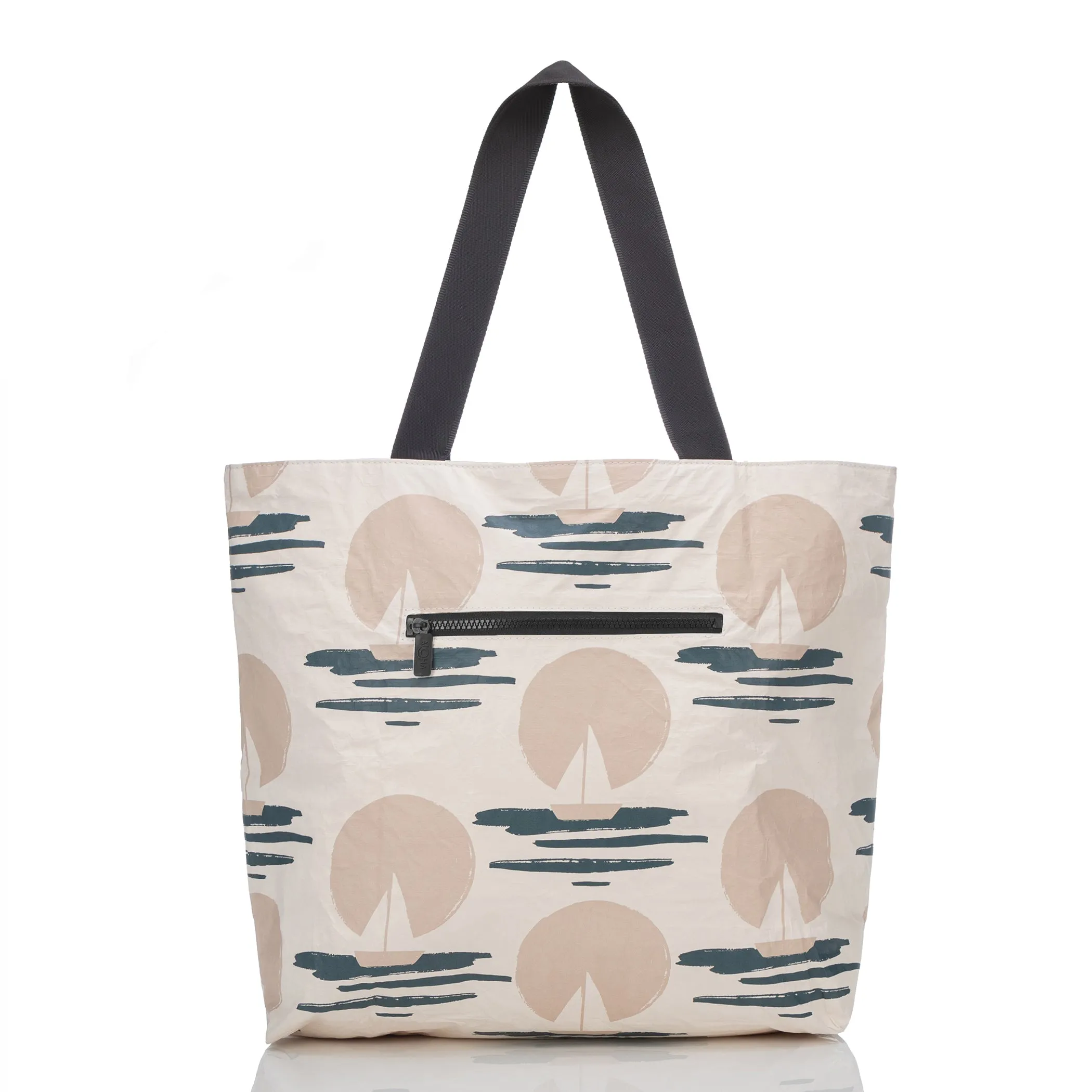 Sail Day Tripper / Sandstone